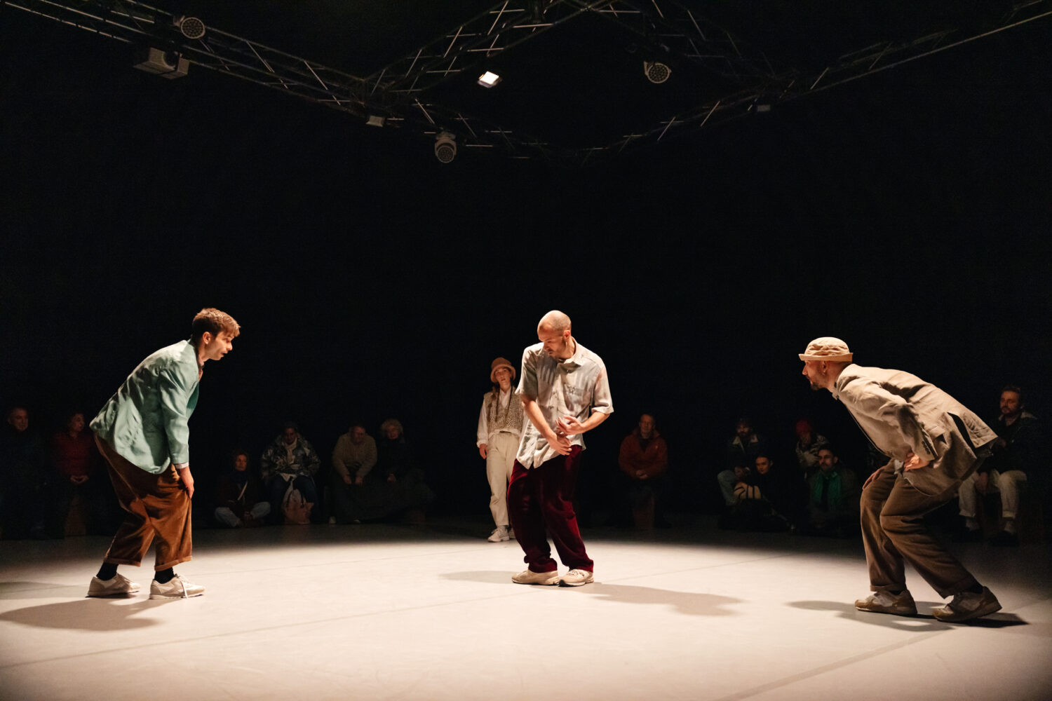 connect!

Choreografie & Konzept Jonas Frey 
Von und mit Gabrielle Aidulis, Jonas Frey, Mike Planz, Lukas Steltner Dramaturgie Célestine Hennermann 
DJ Vunky Lao 
Kostüme & Bühne Petra Vaskova 
Licht Stefan Grießhaber 
Produktionsmanagement Julie Pécard, Sarah Herr
Foto Lys Y. Seng